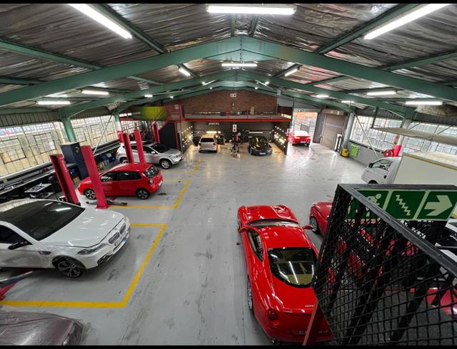 2,040M² WAREHOUSE FOR SALE IN STRIJDOMPARK